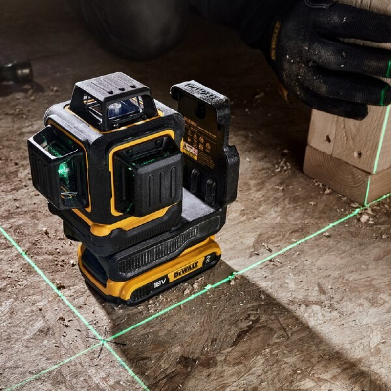 DeWalt DCLE34031D1-QW 3x360° Kreuzlinienlaser, grün, 40 m, 18 V, 2 Ah Akku, TSTAK-Koffer