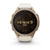Garmin Fenix 9 Pro 010-04335-26 Smartwatch, 43 mm, Autumn Gold Titan, Armband aus cremefarbenem/französisch-grauem Silikon