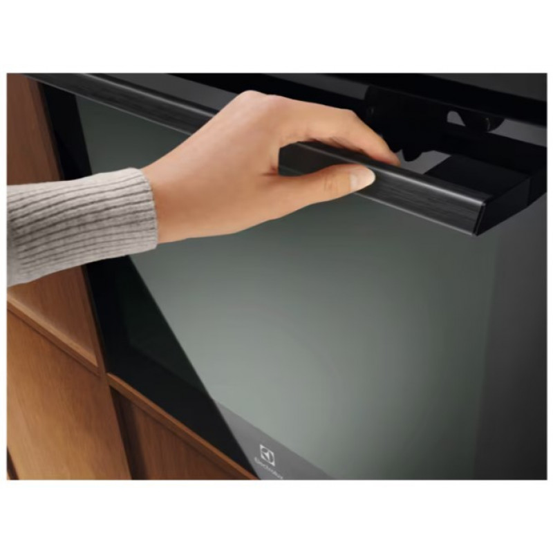 Electrolux LOX8P87WZ Einbau-Elektrobackofen, 72 L, 3490 W, schwarz