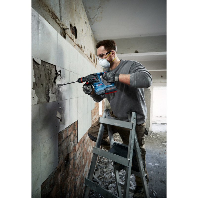 Bosch GBH 18V-22 X Professional Bohrhammer 0611924101, 18 V, 2 J, 2 x 4.0 Ah Akkus