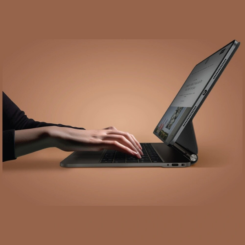UNIQ Venno Pro Magnetic Smart Hülle mit Tastatur für Apple iPad Air 11 2024/2025, iPad Air 10.9 2022/2020, iPad Pro 11 2022/2021, caramel
