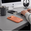 Tech-Protect BasicMag MagSafe Hülle für Apple iPhone 17 Pro / 18 Pro, mattes Cosmic Orange