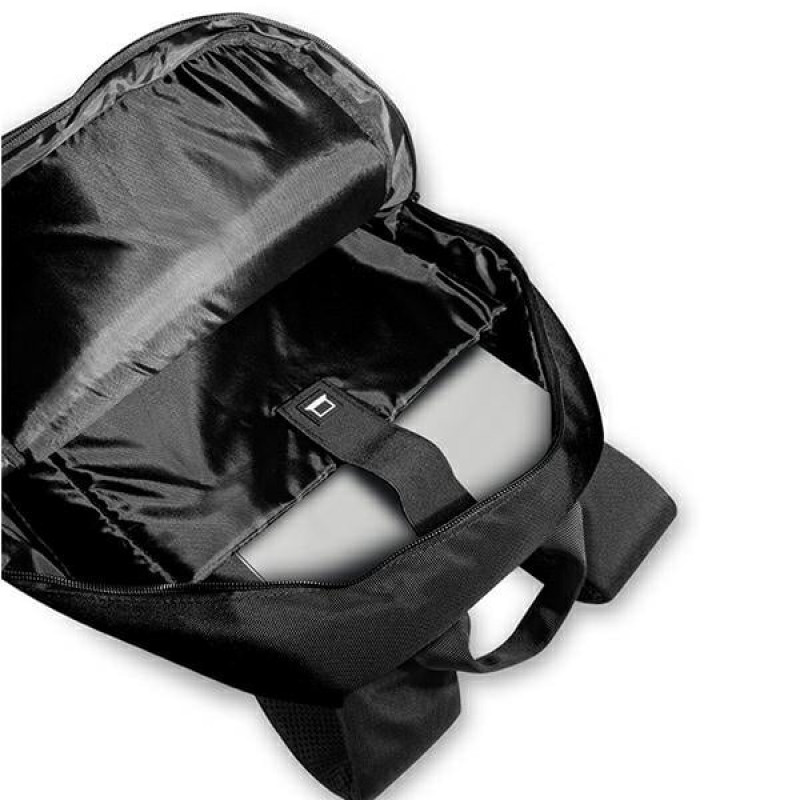 BMW BMBP15COSPCTFK Rucksack für Laptops bis 16 Zoll, schwarz, Carbon Tricolor, perforiert