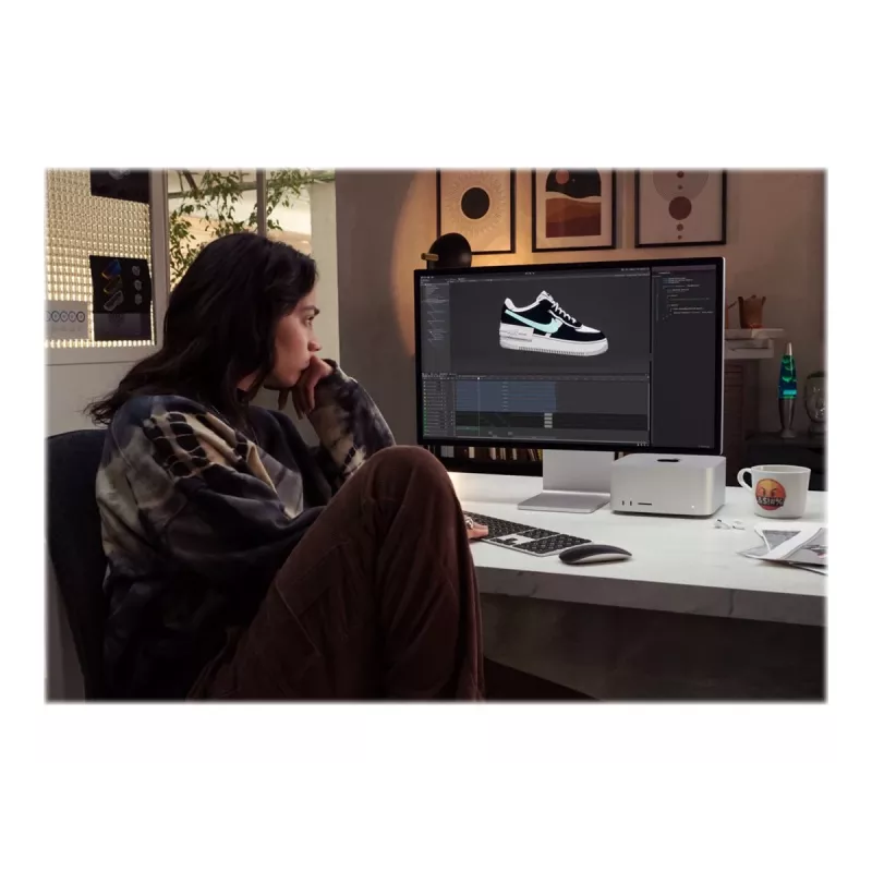 Apple Studio Display 27 Zoll 5K Retina Monitor, Standardglas, Silber, Neigbarer Standfuß