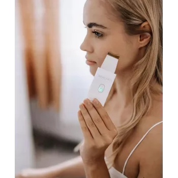 Beautifly Peeling Scrub Mini - Ultraschall-Kavitations-Gesichtsgerät mit EMS-Mikrostrom, Weiß Roségold