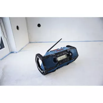 BOSCH HEAVY DUTY GPB18V-3C Professional Bluetooth FM Radio (Blau/Schwarz, Gerät ohne Akku)