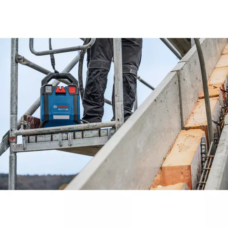 BOSCH POWERTOOLS GPU 18V-2 DI Akku-Hochfrequenz-Rüttler-System (im Karton)