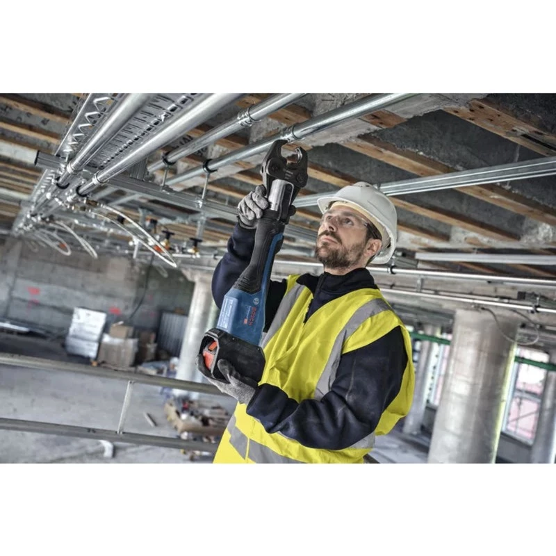Bosch Professional GPT 18V-32 Akku-Presswerkzeug (Bare Tool, 3 Standard SV-Pressbacken, L-BOXX)