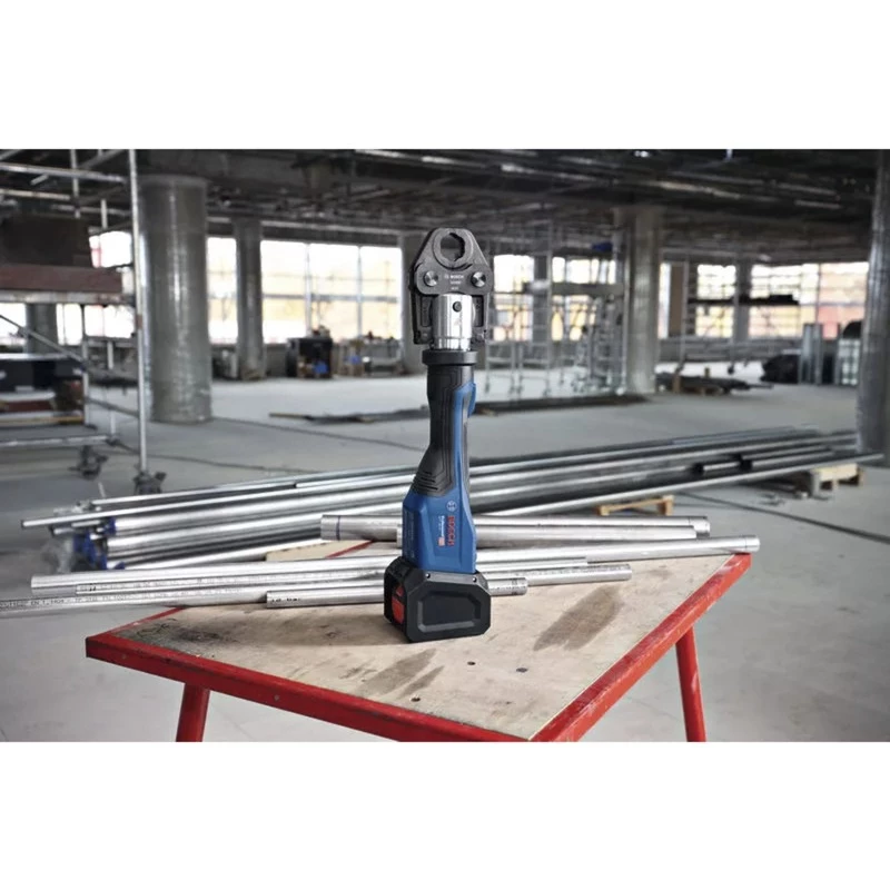 Bosch Professional GPT 18V-32 Akku-Presswerkzeug (Bare Tool, 3 Standard SV-Pressbacken, L-BOXX)