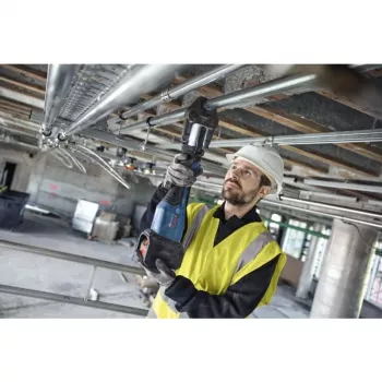 Bosch Professional GPT 18V-32 Akku-Presswerkzeug, Solo-Version, Kit TH, 18V, Blau, ohne Akku und Ladegerät, 3 Standard-TH-Pressbacken, im L-BOXX