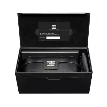 BUGATTI MAN 43C-BK Sonnenbrille - Schwarzer Acetatrahmen mit dunkelgrauen Polycarbonatgläsern, UV400-Schutz, 66/15/123 mm
