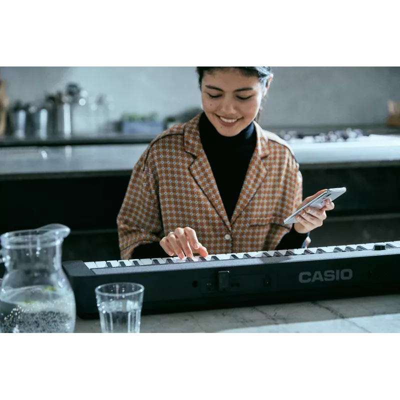Casio CT-S1 61-Tasten Digital-Synthesizer Schwarz