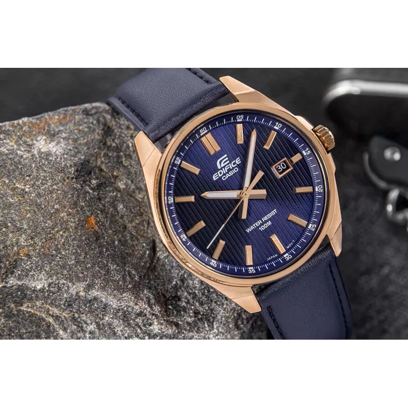Casio Edifice EFV-150CL-2AVUEF Herrenuhr mit blauem Zifferblatt und braunem Lederarmband