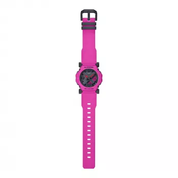 CASIO G-Shock GA-2300-4AER Damen Analog-Digital Uhr, 42,1 mm, Orange Resin