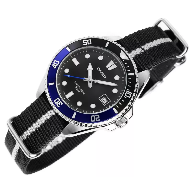Casio MDV-10C-1A2VEF Herren Taucheruhr Schwarz Edelstahl Resin