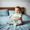Clementoni Kuscheltier – Hasen-Projektor mit Sternenhimmel, Melodien und Naturgeräuschen