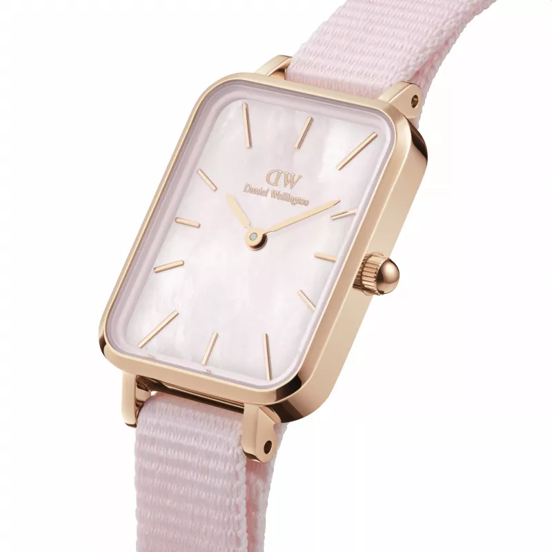 DANIEL WELLINGTON Petite Lumine Damenuhr 20mm Roségold Edelstahl Mesh Perlmutt-Zifferblatt DW00100509