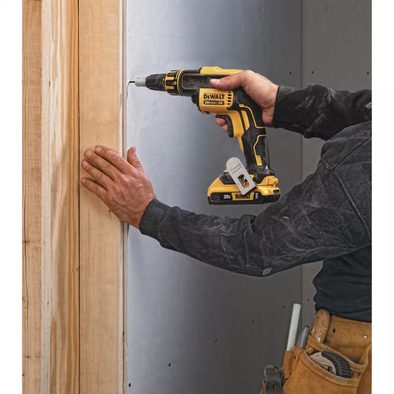 DEWALT DCF620D2-QW 18V Akku-Bürstenloser Akku-Schlagschrauber/Akku-Bohrschrauber 4400 RPM 2 x 2,0Ah Li-Ion Akkus, Ladegerät & TSTAK II Kitbox, Schwarz/Gelb