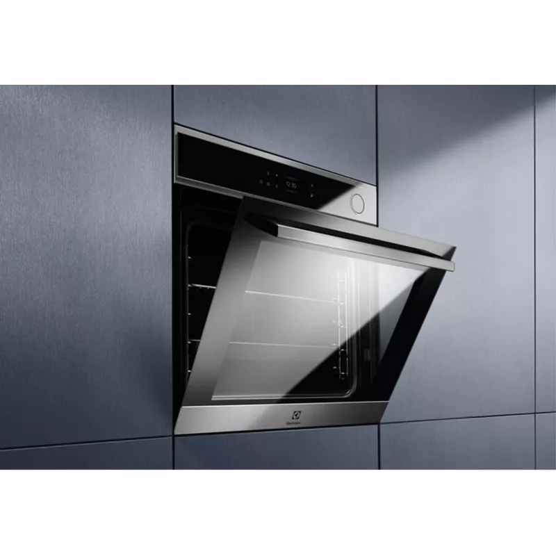 Electrolux EOC8P39WX Einbau-Backofen mit Pyrolyse-Selbstreinigung, 71L, A+ Energie, Edelstahl
