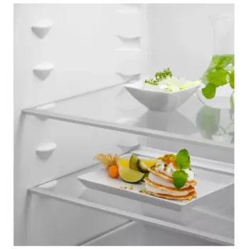 Electrolux LNA7NE18S Integrierter Kühl- und Gefrierschrank - 253L Gesamtkapazität, Low Frost, Energieeffizienzklasse E