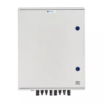 EMITER Schaltanlage DC/AC Hermetisch IP66 EMITTER mit DC-Überspannungsableiter Dehn 1000V Typ 2, 6 x PV-String, 6 x MPPT // AC Dehn Typ 2, 100A 3-Phasen, FR 100A, Phasensignalisierung + Steckdose