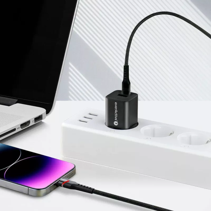 everActive CBB-1CIR USB-C auf Lightning RGB LED Kabel 1m 27W PD Schwarz