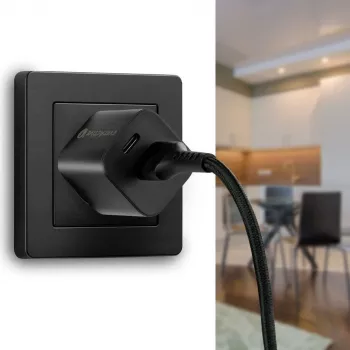 everActive CBB-1IBR USB-A auf Lightning RGB LED geflochtenes Kabel 1m 2.4A Schwarz