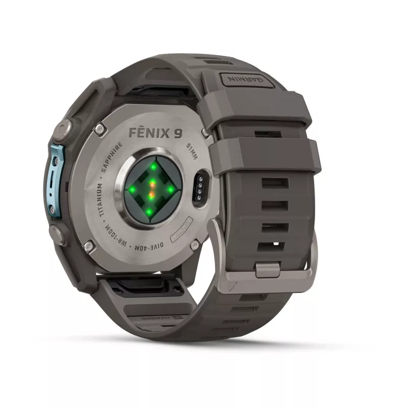 Garmin fenix 9 – 51 mm, Titan mit Pebble Grey Silikonarmband 010-04763-01