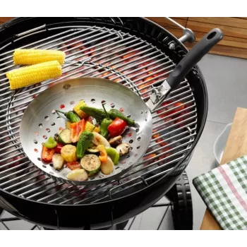GEFU 89250 Wokpfanne 30 cm Edelstahl mit Antihaftbeschichtung, induktionsgeeignet, ofenfest bis 200°C, tropffreier Ausgießrand