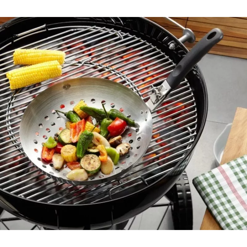 GEFU 89250 Wokpfanne 30 cm Edelstahl mit Antihaftbeschichtung, induktionsgeeignet, ofenfest bis 200°C, tropffreier Ausgießrand