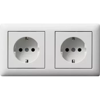 GIRA 479304 SCHUKO 2-fach vorverdrahtete Steckdose mit Rahmen, Reinweiß