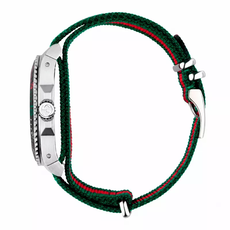 GUCCI Herrenuhr YA136209A 45mm Swiss Quarz Edelstahl Gummi Schwarz