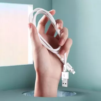 Joyroom Lightning auf USB-A Kabel 2,4A 1,2m Schwarz (S-1224N2)