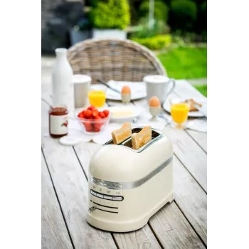 KitchenAid 5KMT2204EAC 2-Scheiben Toaster 1250 W Creme