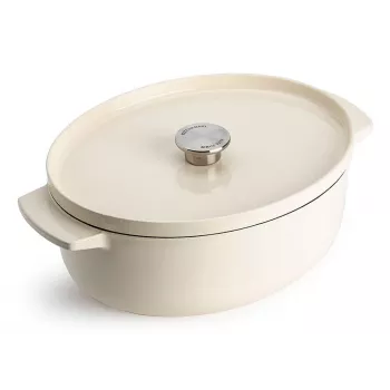 KitchenAid Bräter aus Gusseisen mit Deckel 30 cm, oval, Mandelcreme
