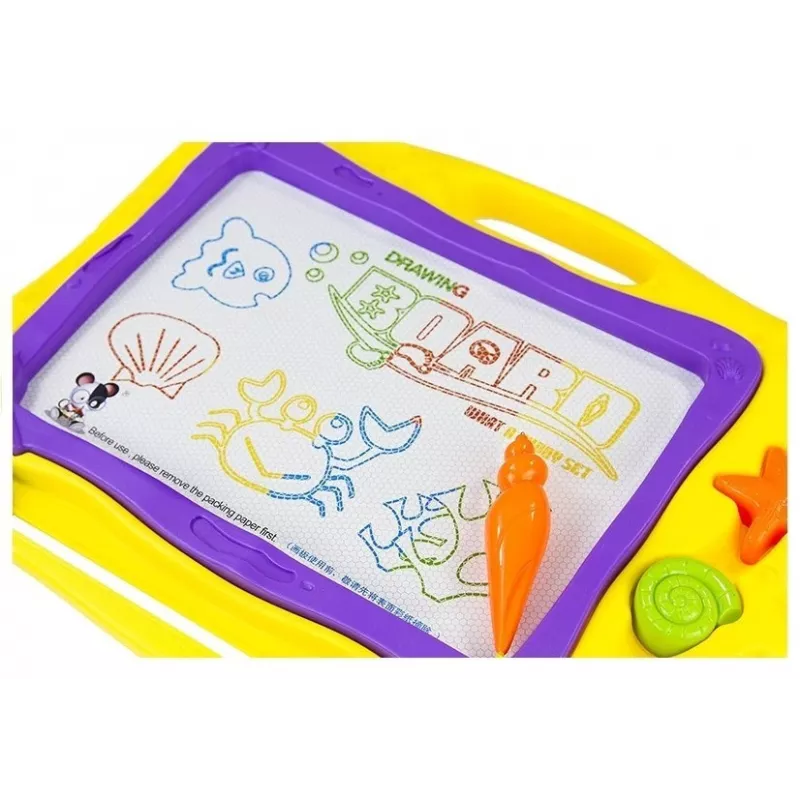 LEAN TOYS Tafel mit Stempeln und buntem Hintergrund