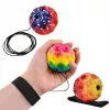 LEAN TOYS Hüpfball am Gummiband, sensorisch, mit Noppen, bunt, 6 cm