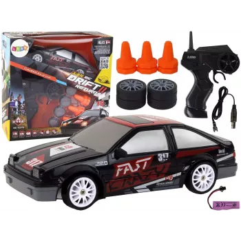 LEAN TOYS ferngesteuerter Sportwagen R/C 1:24 Schwarz, austauschbare Räder