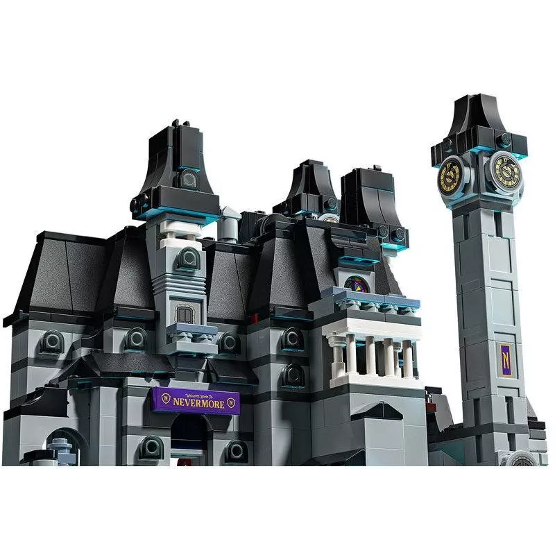LEGO Wednesday Morticias Cottage (76786)