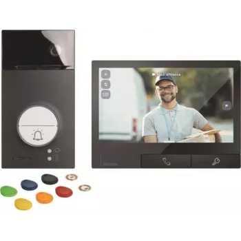LEGRAND Bticino Flex'ONE Video-Türsprechanlagen-Set mit LINEA 3000 Türstation und CLASSE 300X Innenmonitor, 1-Tasten, Schwarz 363943