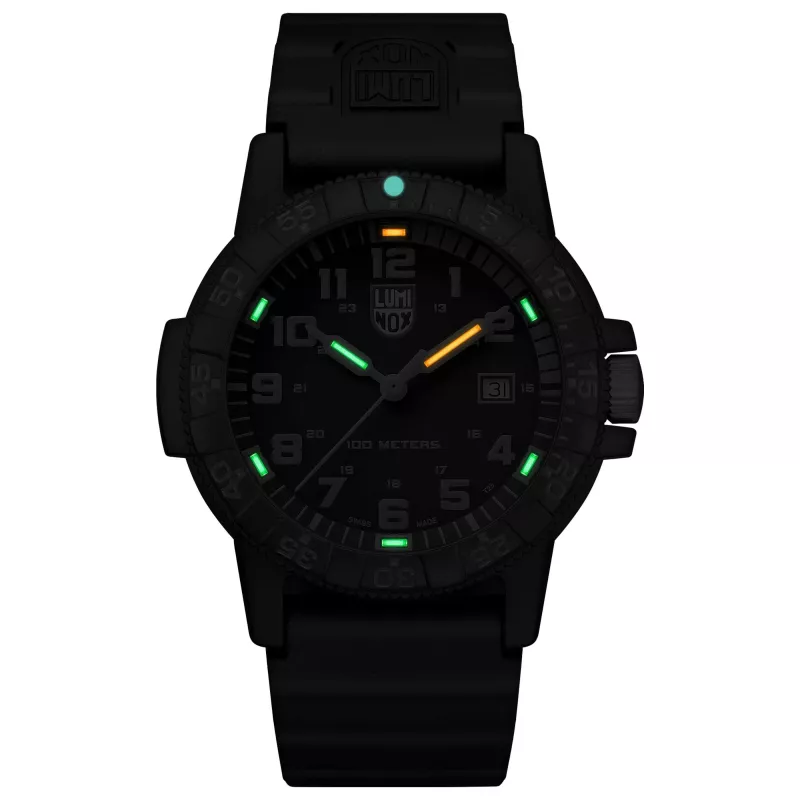 LUMINOX Herrenuhr XS.0329 44mm Swiss Quartz Carbonox Black Rubber