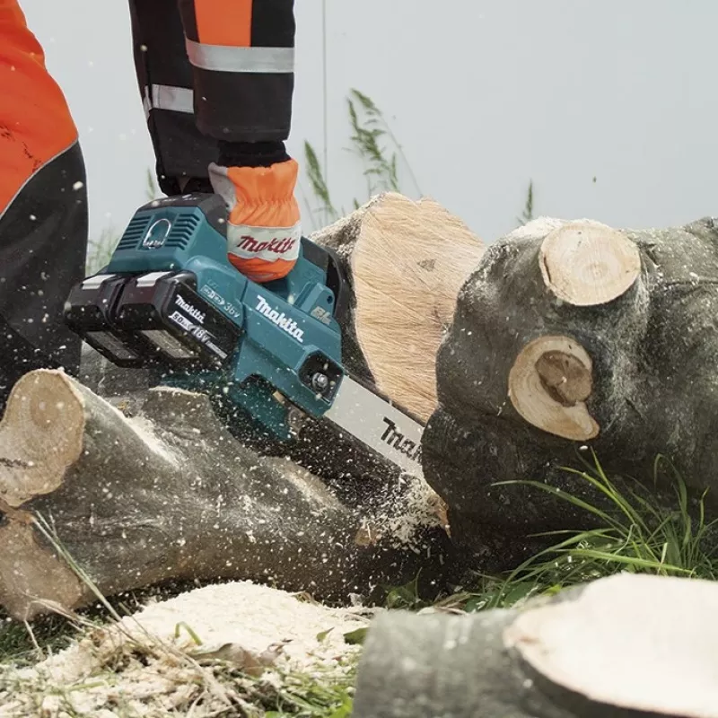 Makita DUC306Z Akku-Top-Handle-Kettensäge 36V (2x18V) LXT 30cm Schiene
