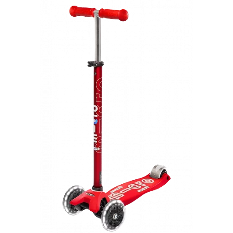 Micro Maxi Deluxe LED 3-Wheel Kick Scooter Navy Blue