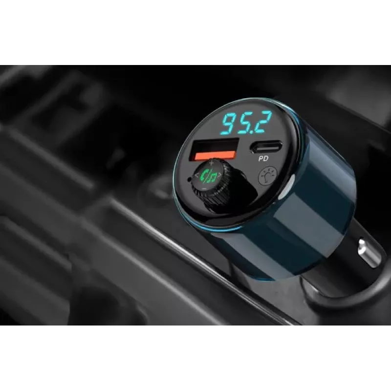 NAVITEL BHF05 MAX Multifunktionaler FM-Transmitter mit Bluetooth 5.0, USB-Anschluss, Freisprecheinrichtung, LED-Display, QC3.0-Schnellladung