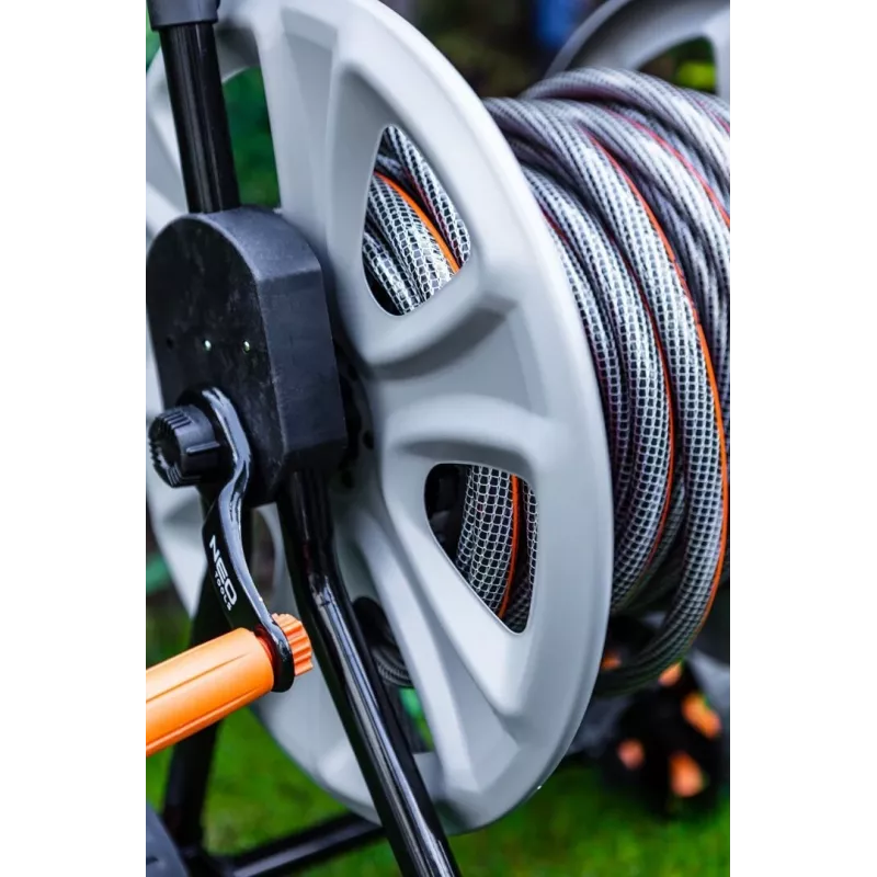 NEO Tools 15-842 Gartenschlauch 1/2 inch 50 m 3-lagig PVC verstärkt Grün