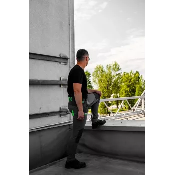 NEO Tools 81-290-XXXL Schutzhose Schwarz