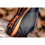 NEO TOOLS 82-107 S1P SRC Sicherheitsschuhe mit Stahlkappe und Durchtrittschutz, Obermaterial aus Veloursleder und Mesh, Dual-Density-PU-Sohle, atmungsaktiv, Schwarz mit orangefarbenen Akzenten, Größe 42 EU