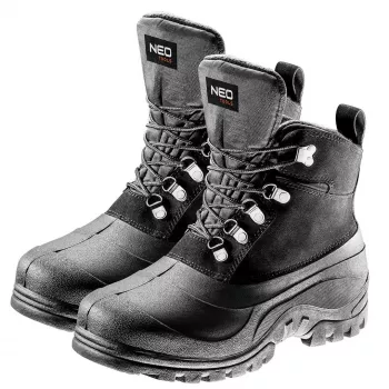 NEO TOOLS Herren Schneestiefel, Größe 43 - Schwarze Winter-Schnürstiefel mit Kunstfell-Futter, wasserabweisend, rutschfeste TPR-Sohle