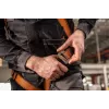 NEO TOOLS Sicherheits-Set mit Sicherungsseil – PROTEKT P-01 Auffanggurt, 2m Kernmantelseil, Stahlkarabiner, EN 361/354/363, CE 0082