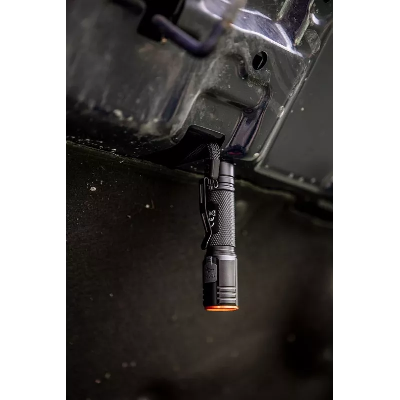 NEO TOOLS USB C 2000 lm CHN LED Akku-Taschenlampe